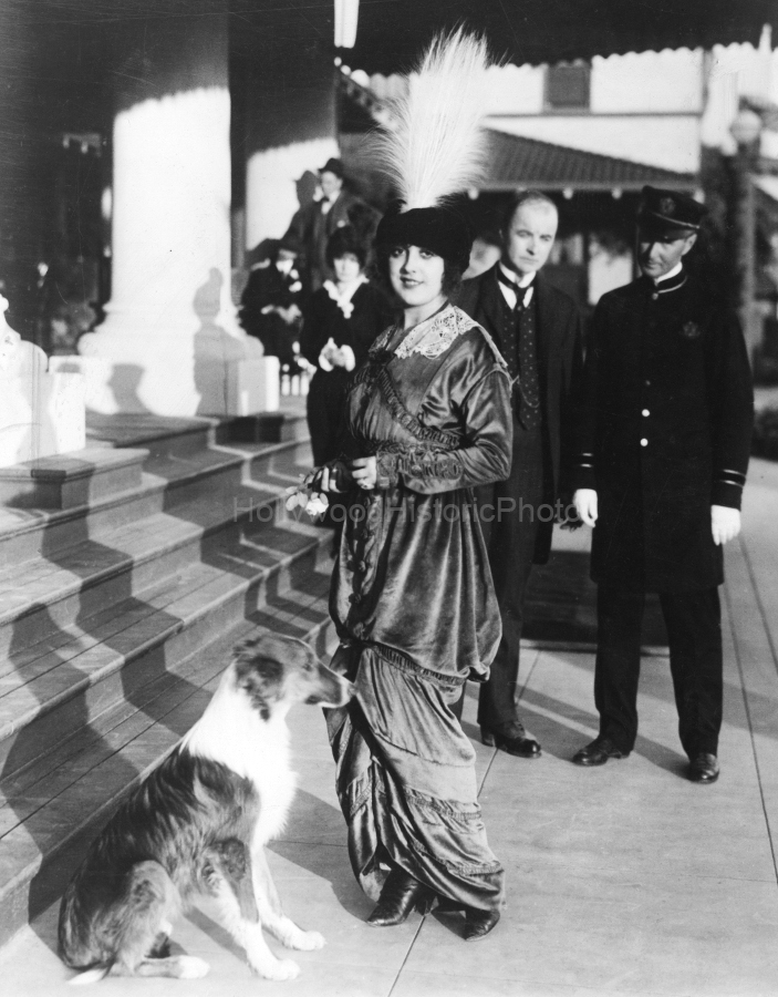 Mabel Normand 1914 WM.jpg